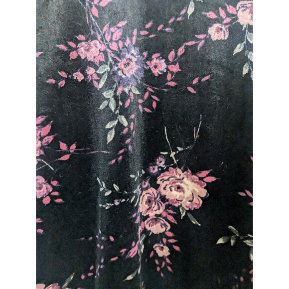 Torrid Velveteen Black & Pink Floral Sweatshirt 1XL Whimsygoth Punk Retro Witch - Picture 5 of 8